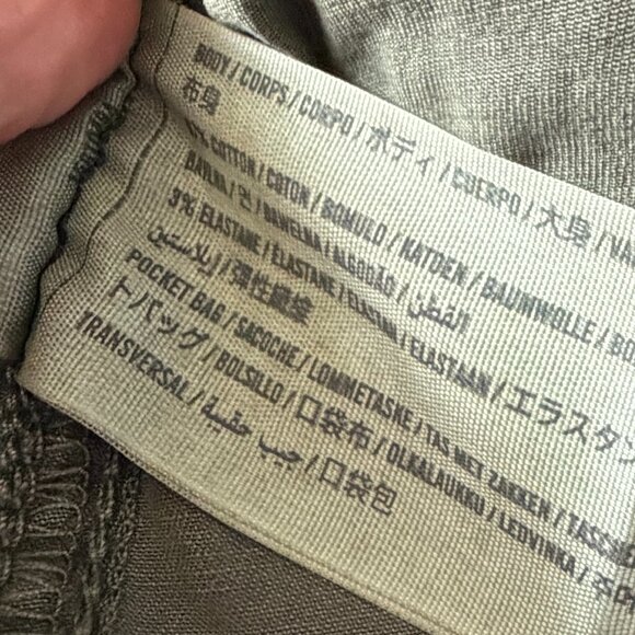 Abercrombie & Fitch Men's Baggy Cargo Pull-On Pants in Size Medium Long and NWT - Picture 13 of 15